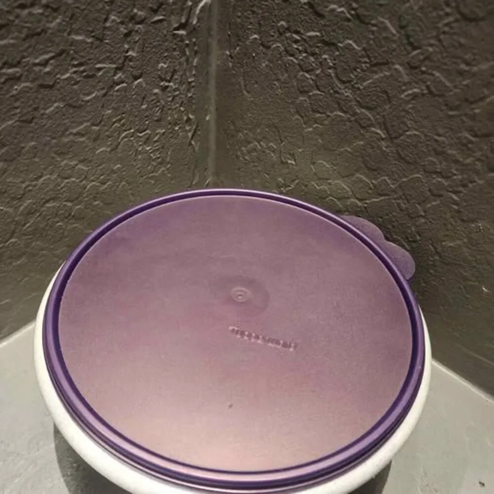 Vintage Tupperware Speckled Mixing Bowl with Purple Lid Fix N Mix